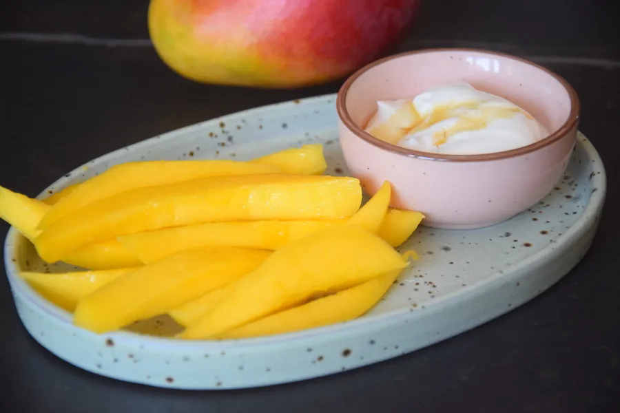 mango frietjes met vanilleyoghurt